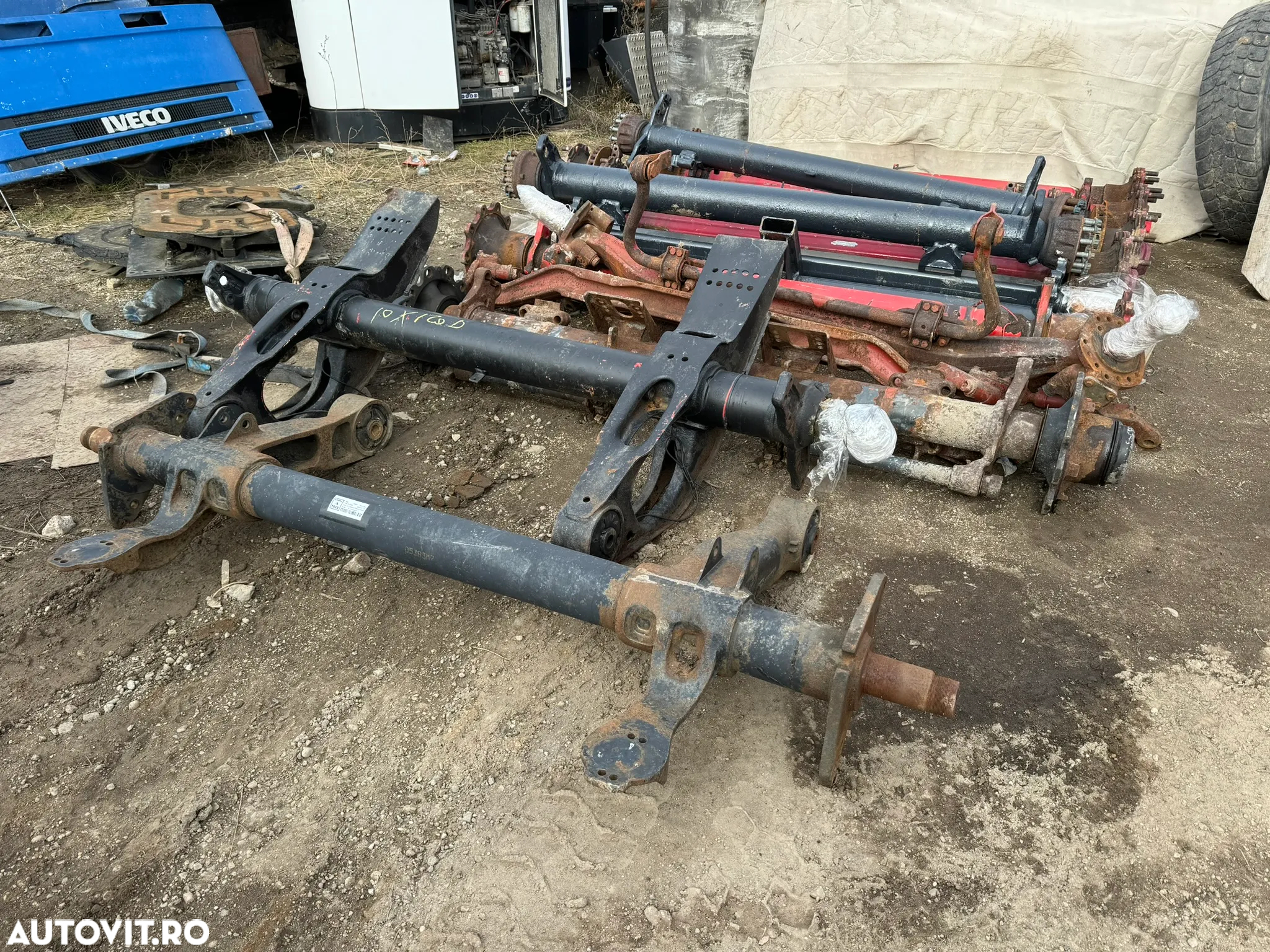Piese din dezmembrari semiremorca AXE , BUTUCI cu rulmenti , Bride , Arcuri , Prezoane , Jante : SAF , BPW eco eco plus , Samro , ROR , SMB , GIGANT , TRAILOR , Schmitz, Mercedes , KOGEL TRAX - 2