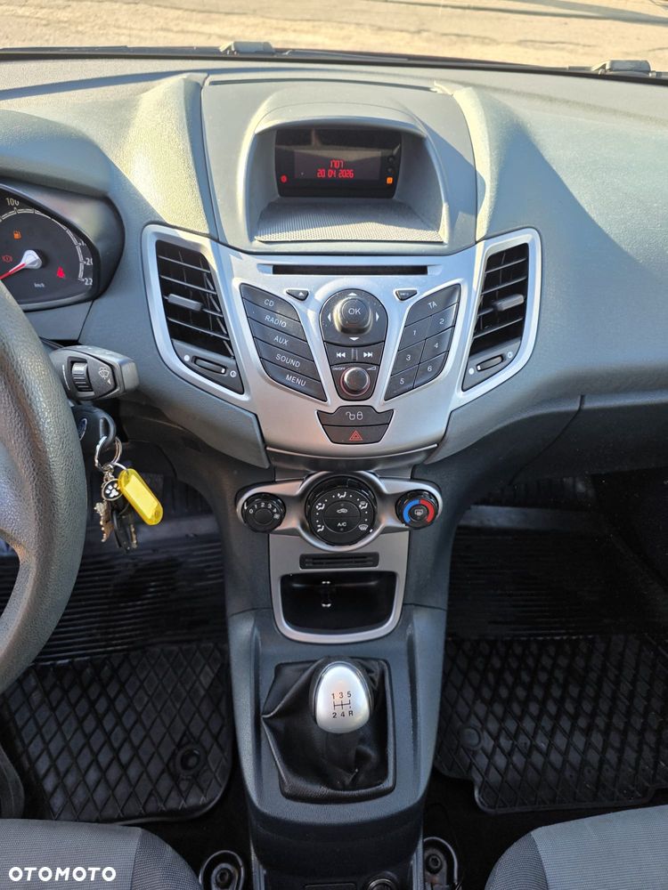 Ford Fiesta 1.25 Trend Edition - 8