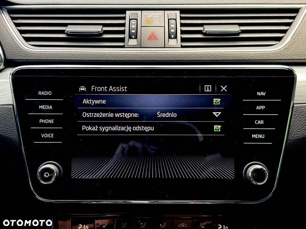 Skoda Superb 1.5 TSI Ambition DSG - 14