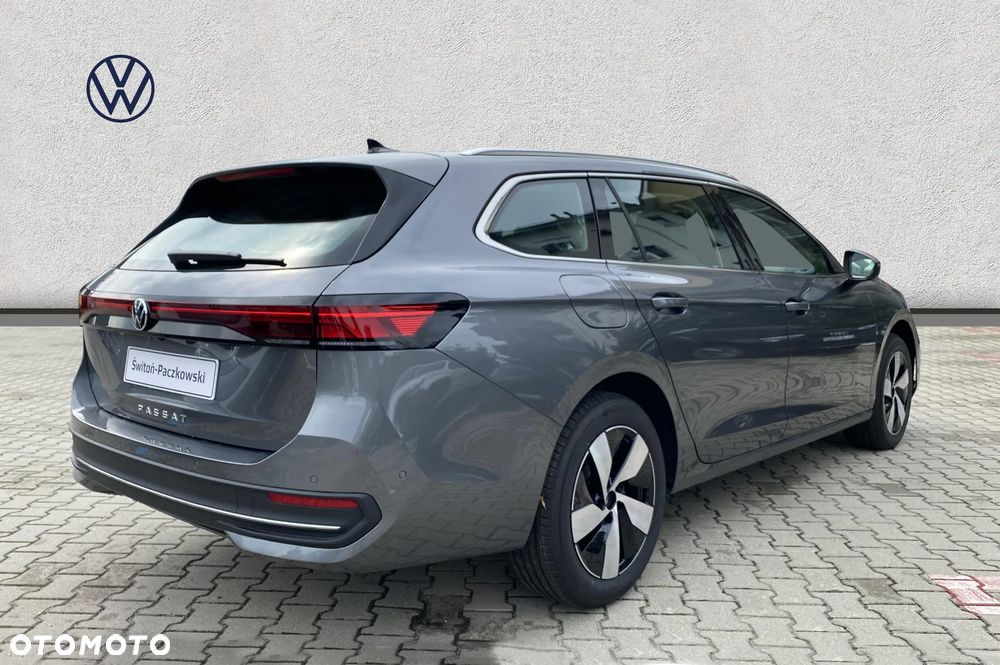 Volkswagen Passat Variant 2.0 TDI SCR Business Plus DSG - 6