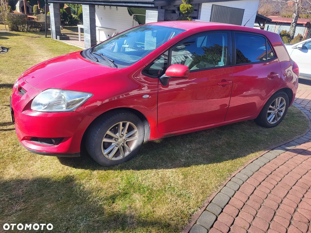 Toyota Auris 1.6 Premium - 1