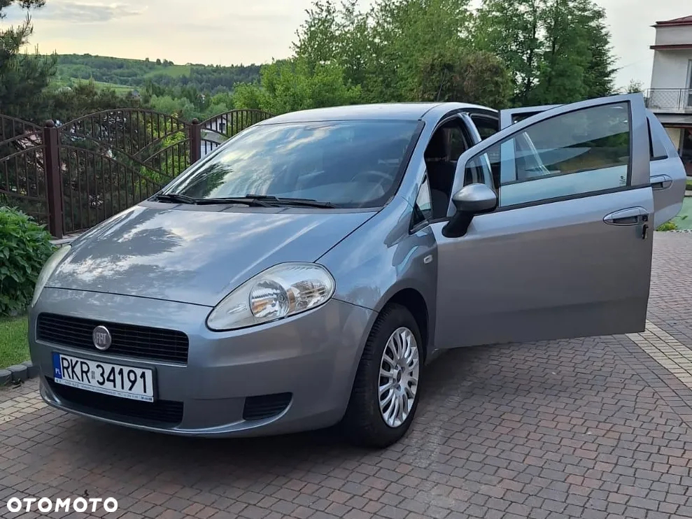 Fiat Grande Punto - 6