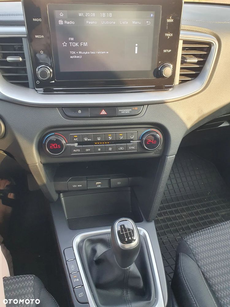 Kia Ceed 1.5 T-GDI M - 14