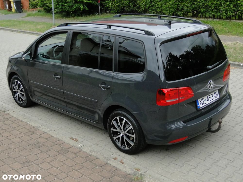 Volkswagen Touran 2.0 TDI DPF BlueMotion Technology Highline - 21