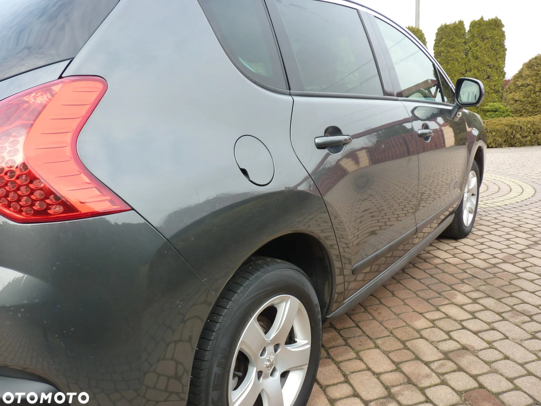 Peugeot 3008 1.6 HDi Premium - 12