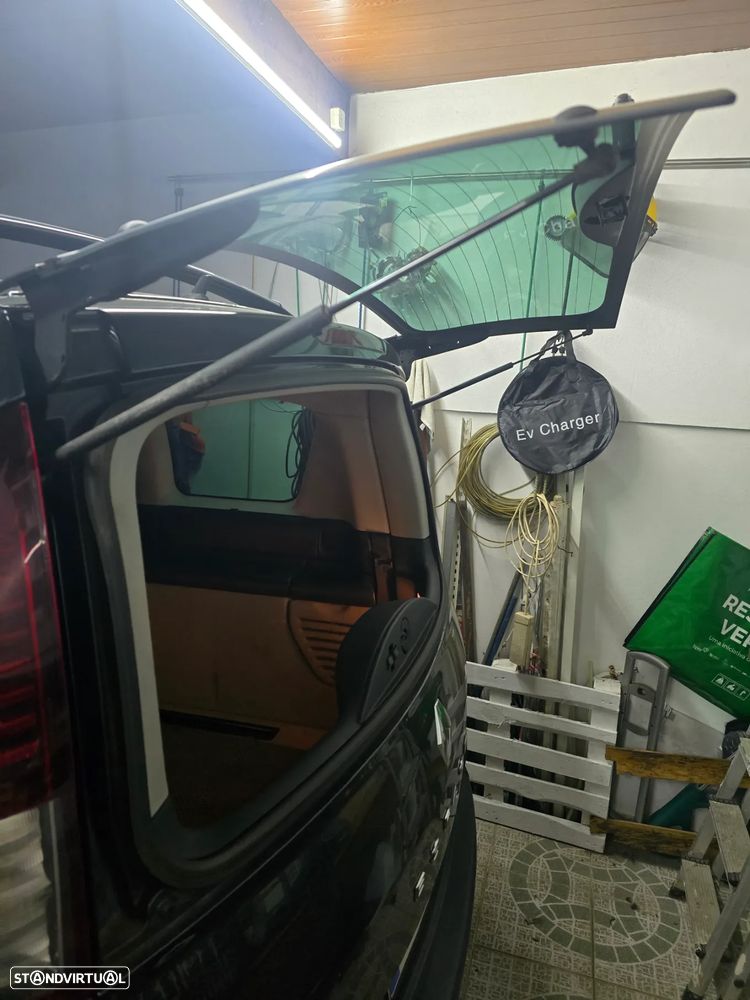 Renault Espace 2.0 dCi Initiale 7L Aut. - 25