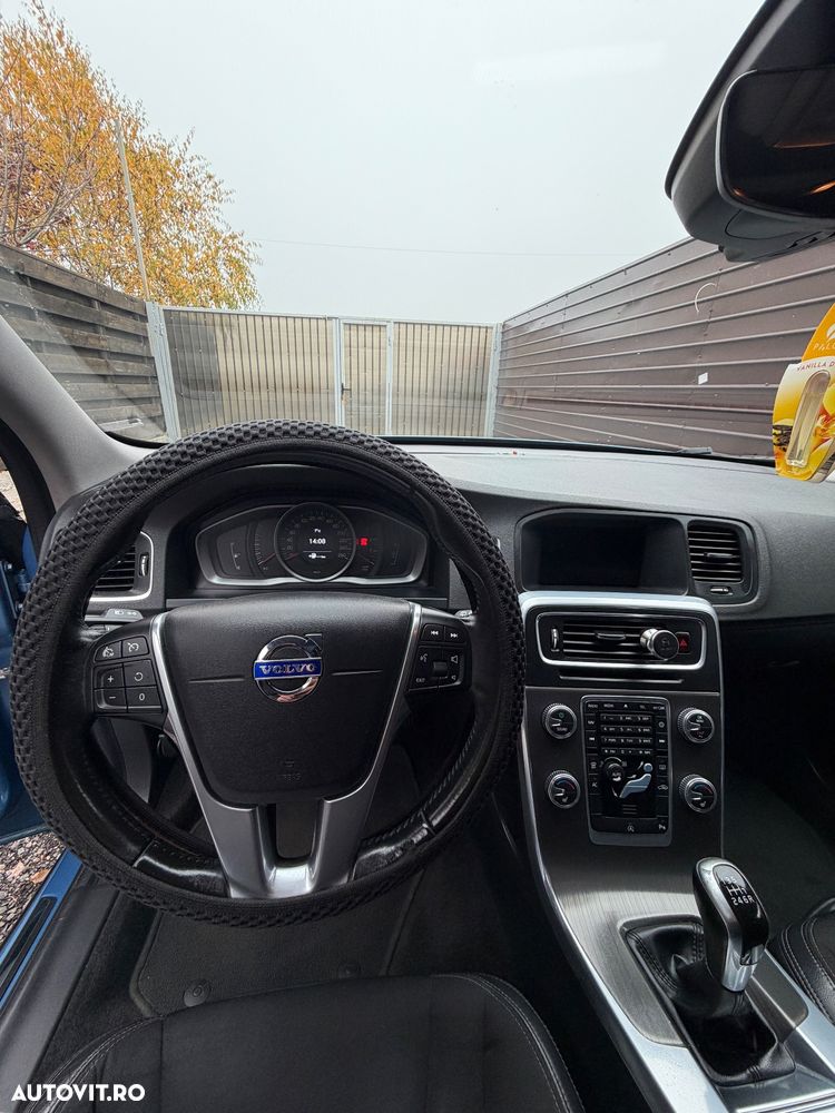 Volvo V60 D2 - 8