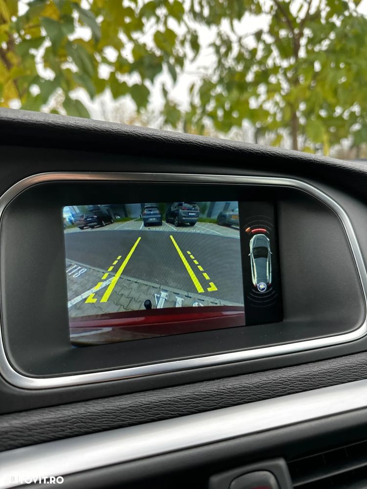 Volvo V40 Cross Country D2 Powershift Ocean Race - 10