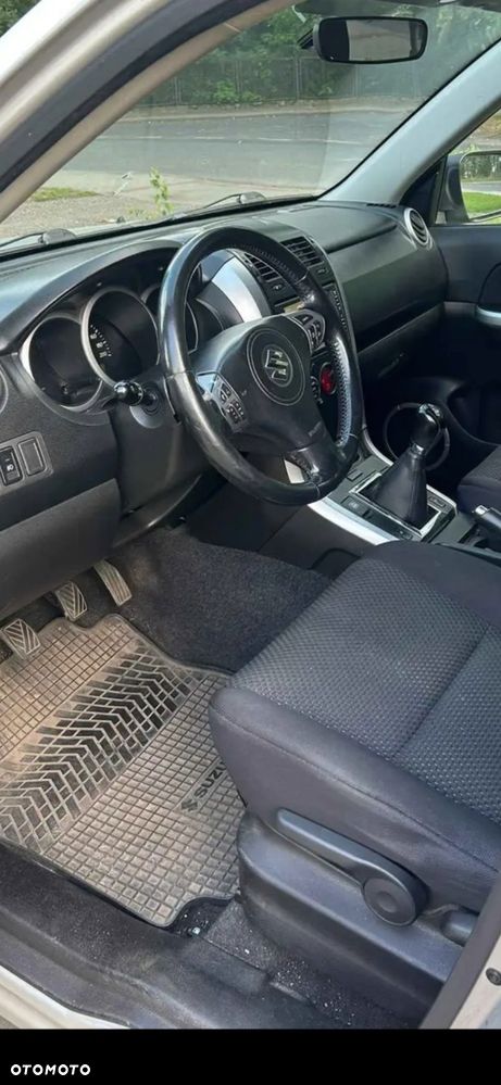 Suzuki Grand Vitara - 5