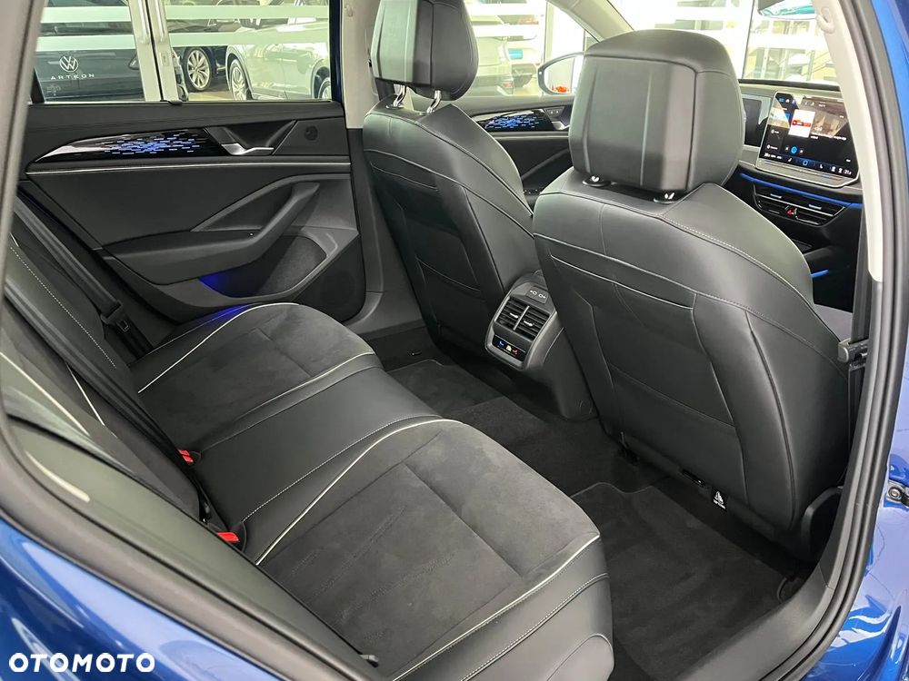 Volkswagen Passat 1.5 TSI EVO Elegance DSG - 36