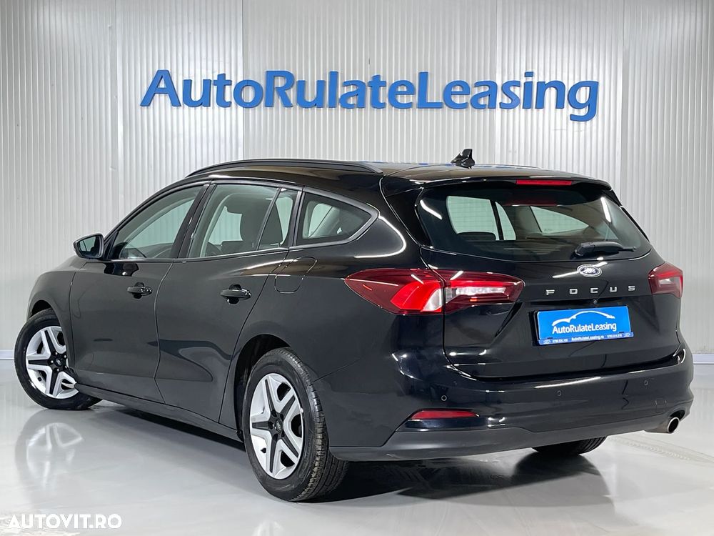 Ford Focus 1.5 EcoBlue Start-Stopp-System Aut. TITANIUM - 4