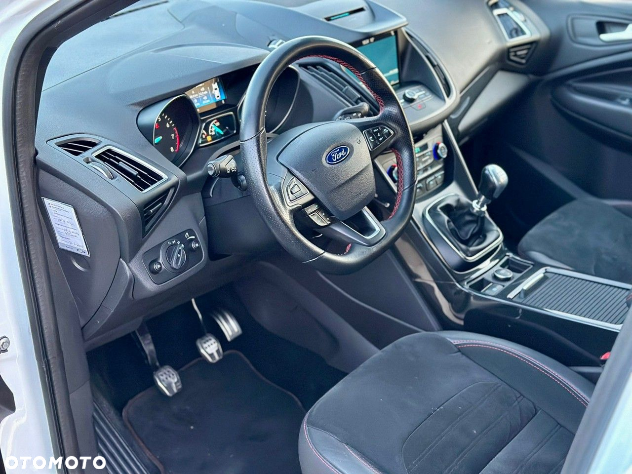 Ford Kuga - 18