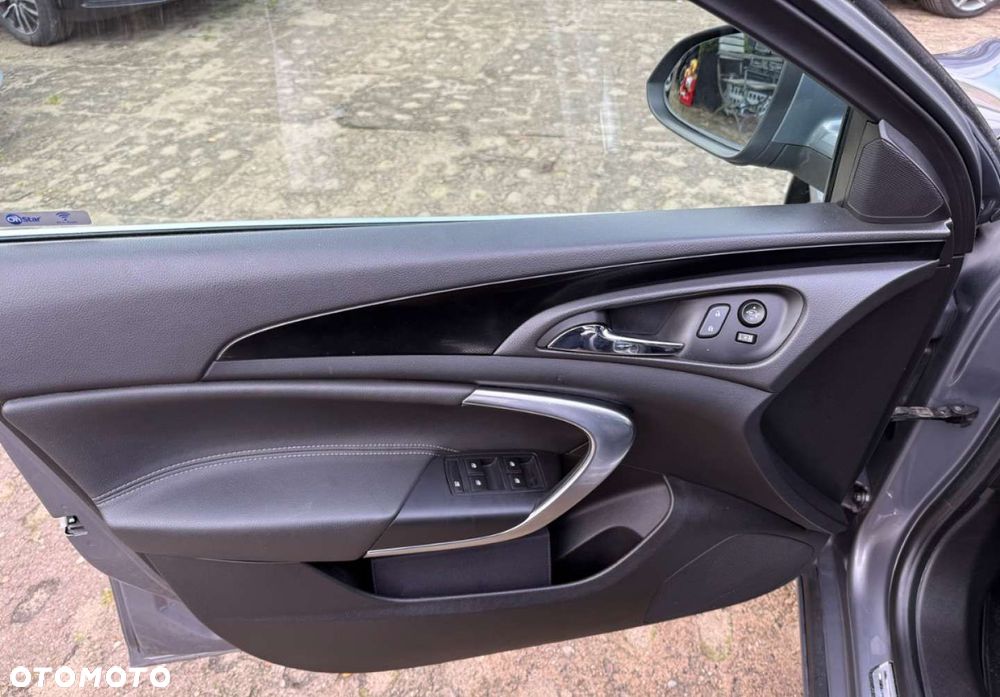 Opel Insignia - 11