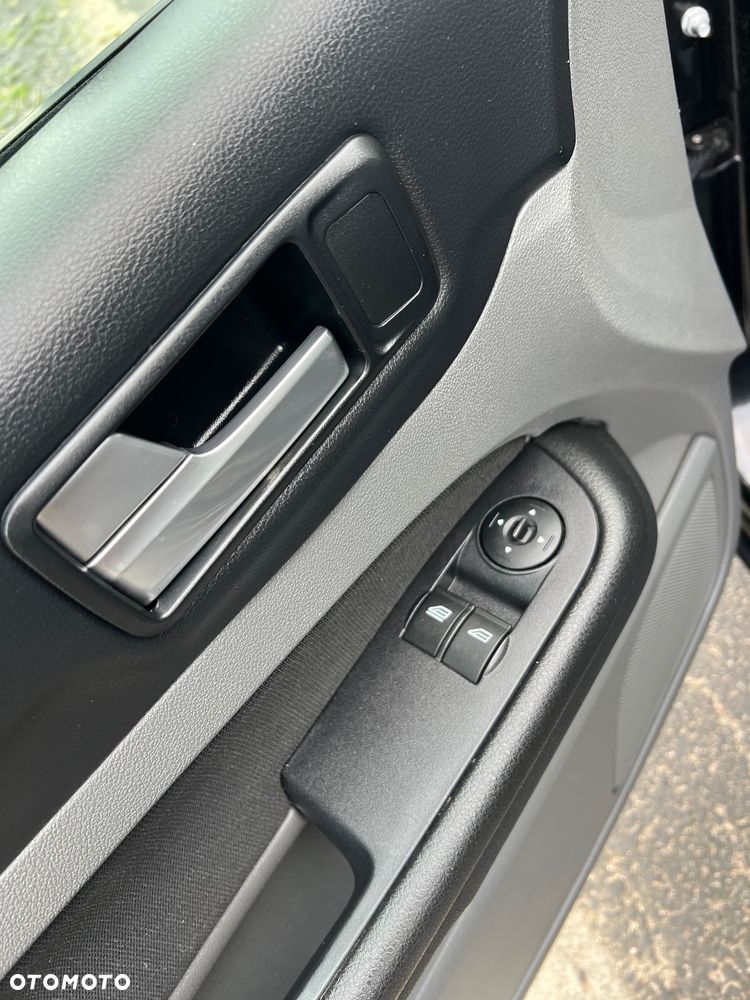 Ford Focus 1.6 16V Viva I - 13