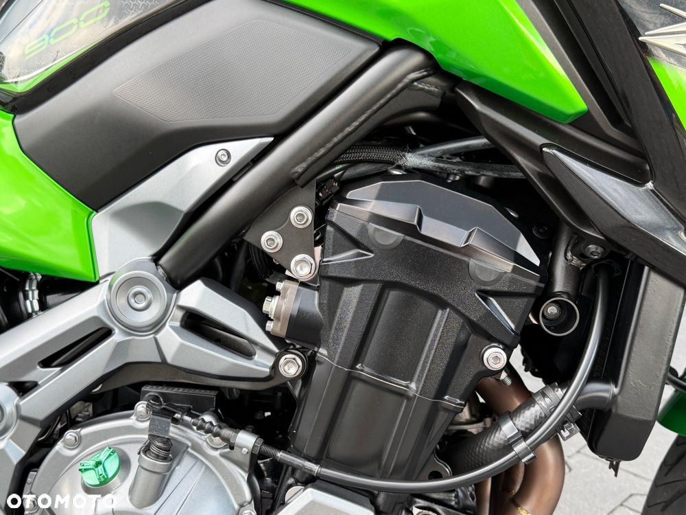 Kawasaki Z 900 - 16