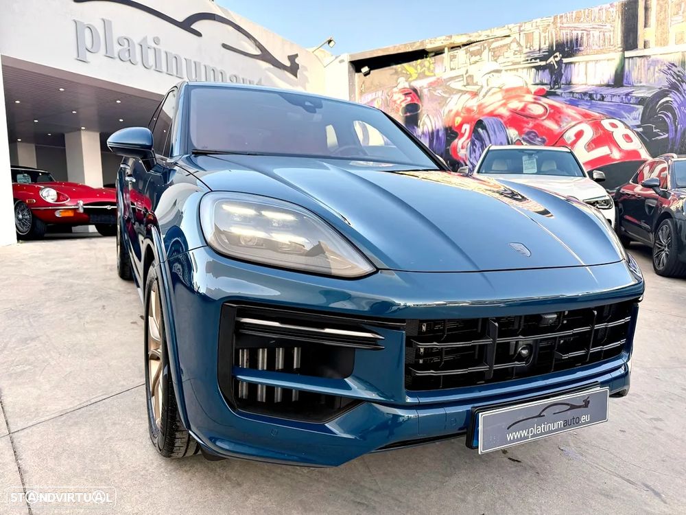 Porsche Cayenne Turbo E-Hybrid - 2