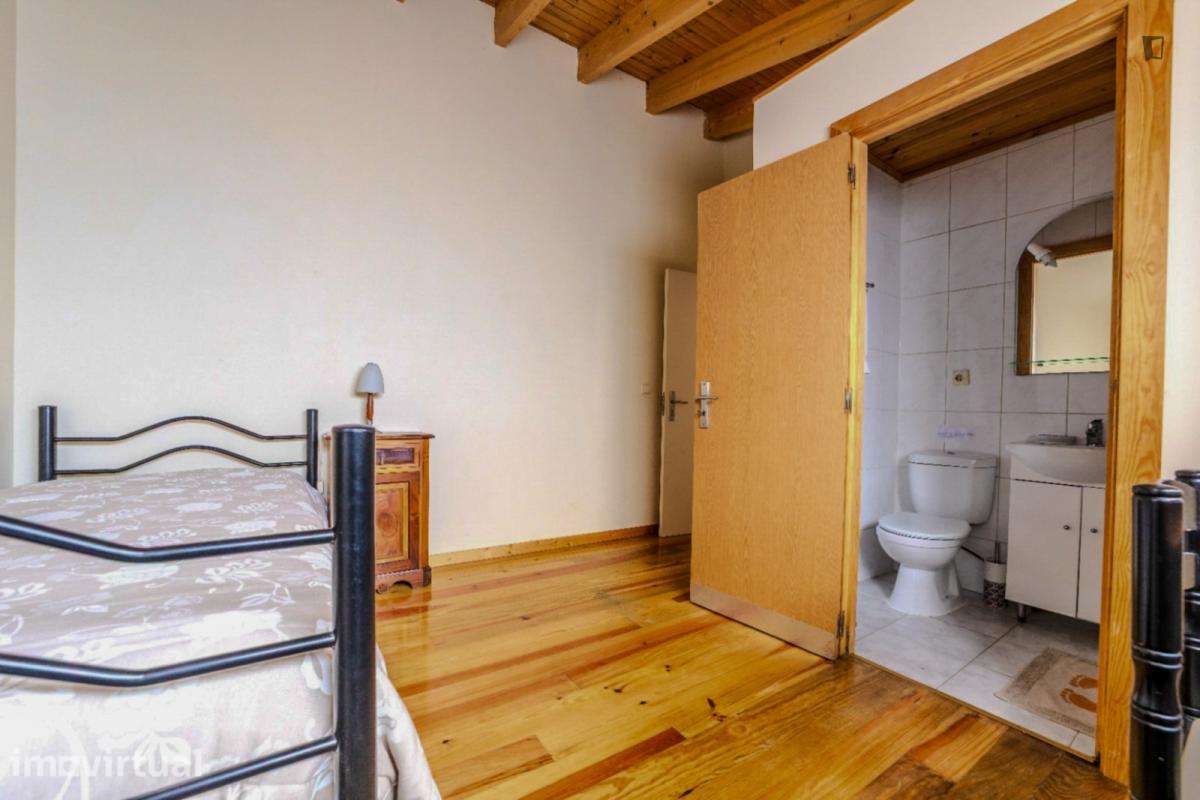Apartamento com 2 quartos - localizado em Cedofeita Porto - Grande imagem: 2/12