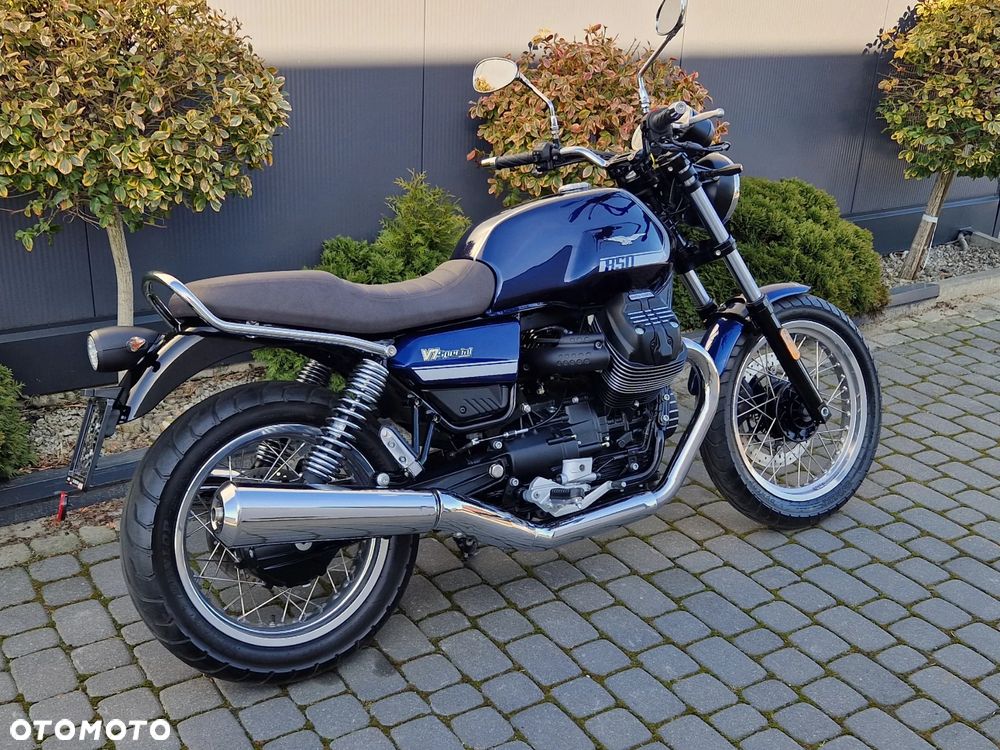 Moto Guzzi V7 - 3