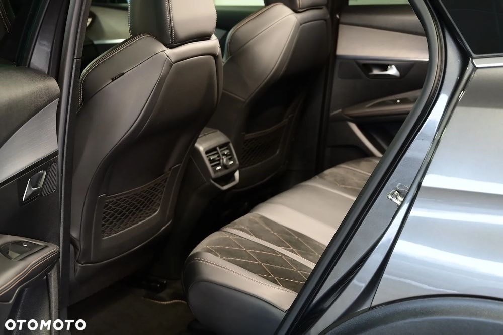 Peugeot 3008 2.0 BlueHDi GT S&S EAT8 - 8