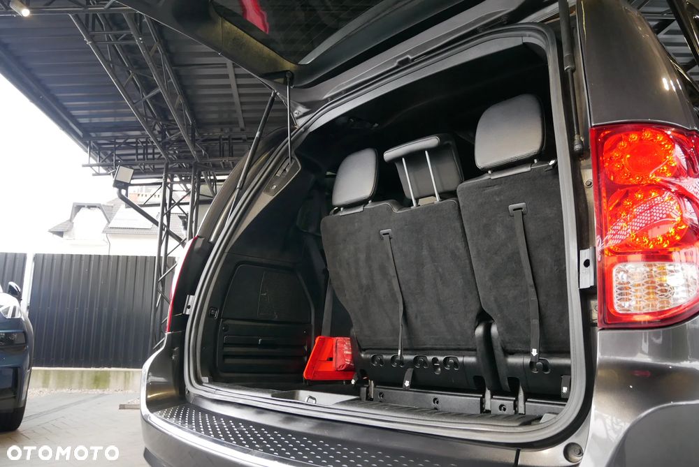 Dodge Grand Caravan - 28