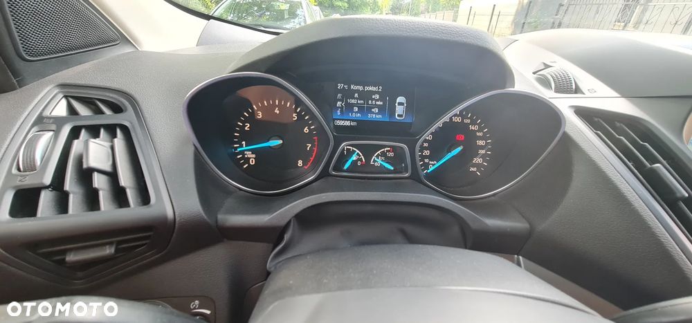 Ford Kuga 1.5 EcoBoost FWD Edition ASS MMT6 - 9