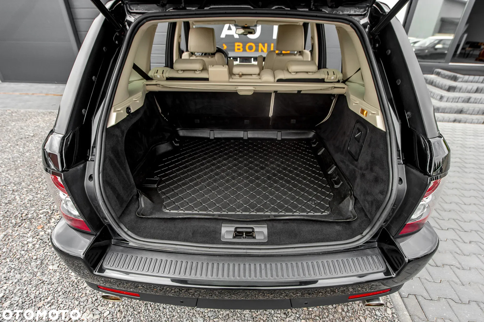 Land Rover Range Rover Sport - 13