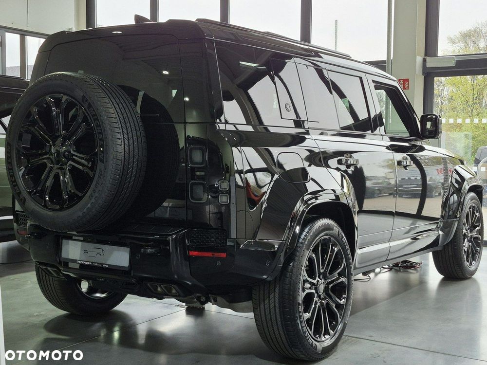 Land Rover Defender - 6