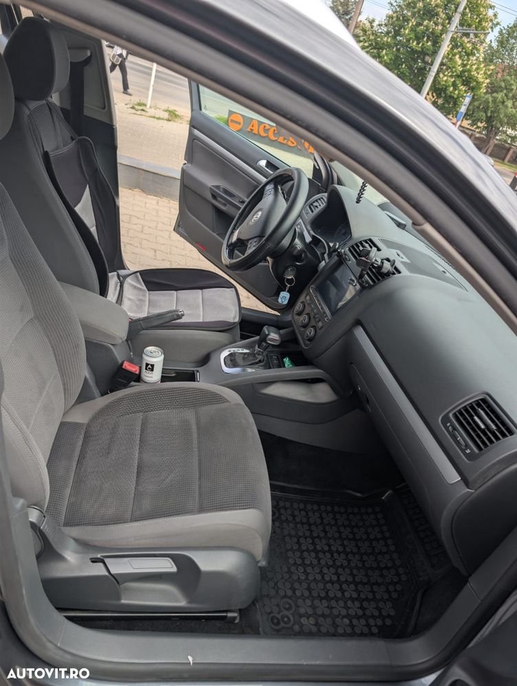 Volkswagen Golf 1.9 TDI Comfortline DPF DSG - 2