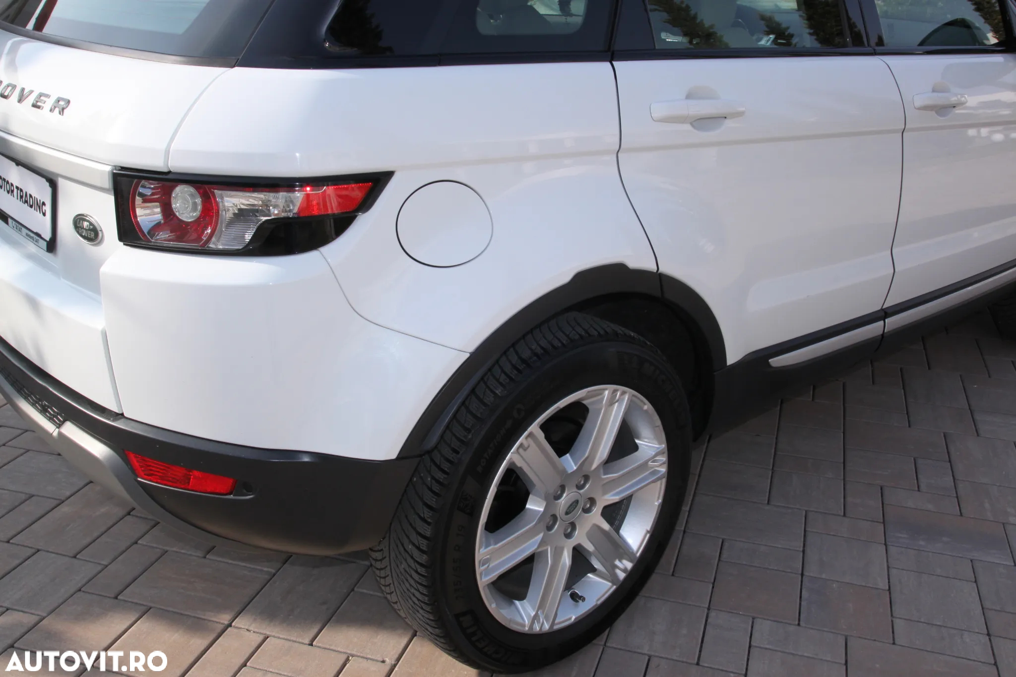 Land Rover Range Rover Evoque 2.2 TD4 Pure Tech - 27