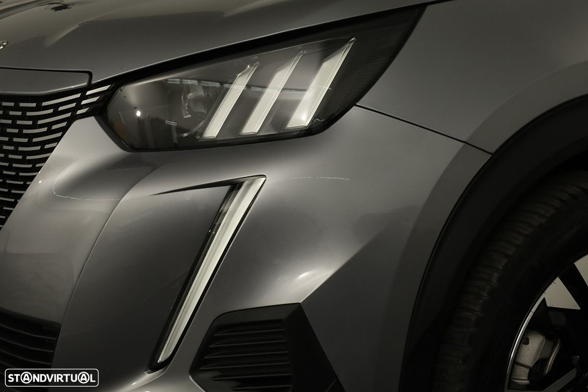 Peugeot e-2008 50 kWh GT - 6