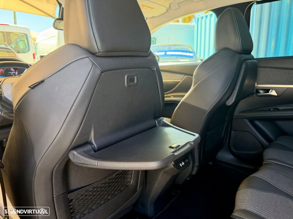 Peugeot 5008 1.5 BlueHDi Allure Pack EAT8 - 21