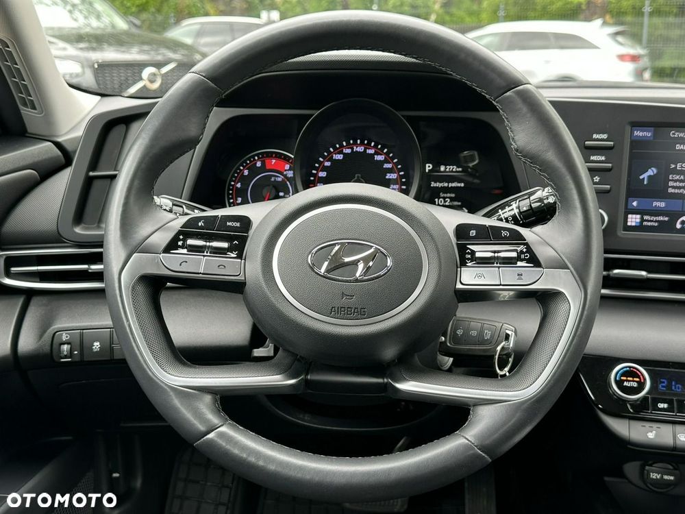 Hyundai Elantra - 25