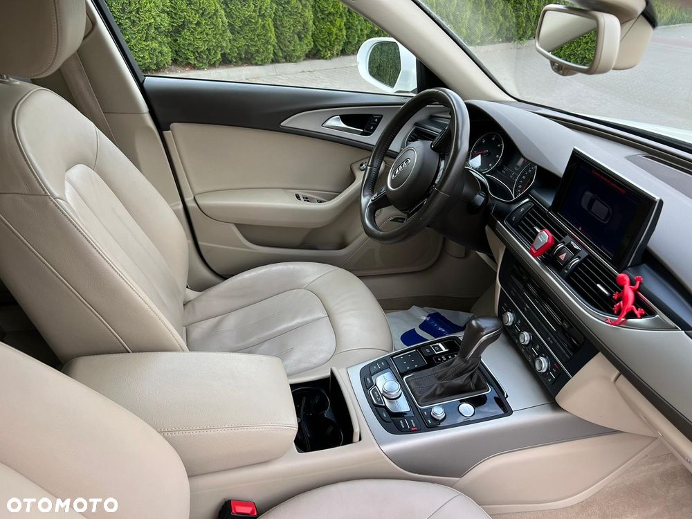 Audi A6 Avant 2.0 TDI Ultra S tronic - 11