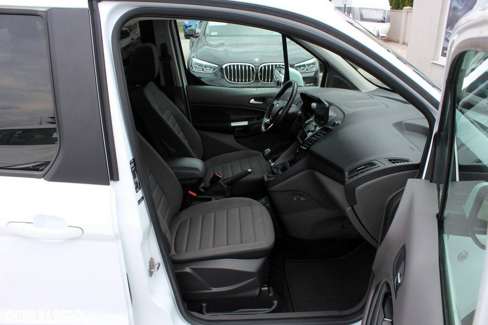 Ford Tourneo Connect - 9