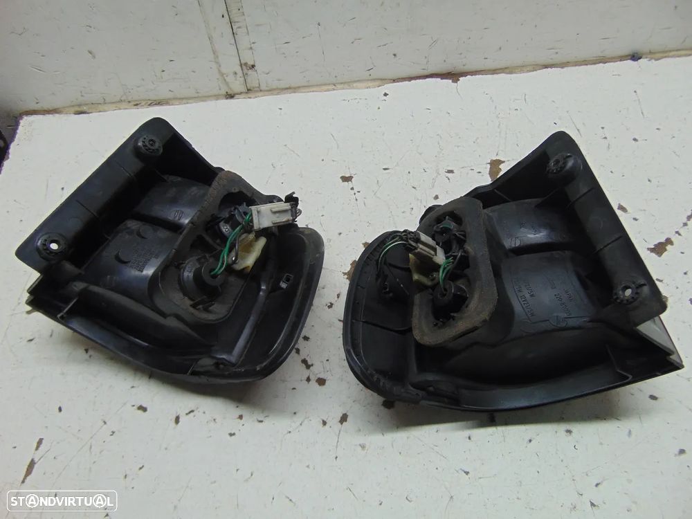 Mitsubishi L400 farolins - 10