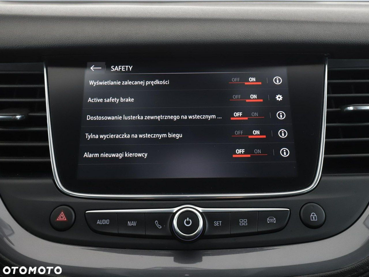 Opel Grandland X 1.5 CDTI Innovation S&S - 26