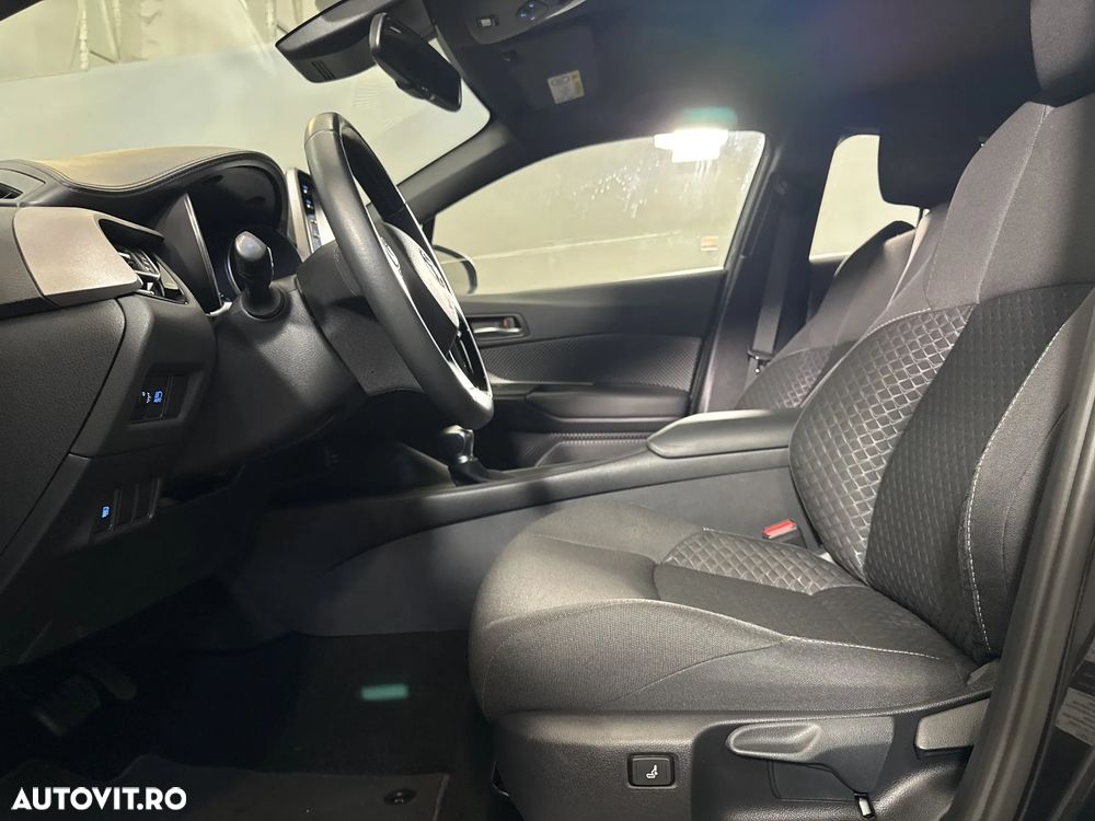 Toyota C-HR - 23