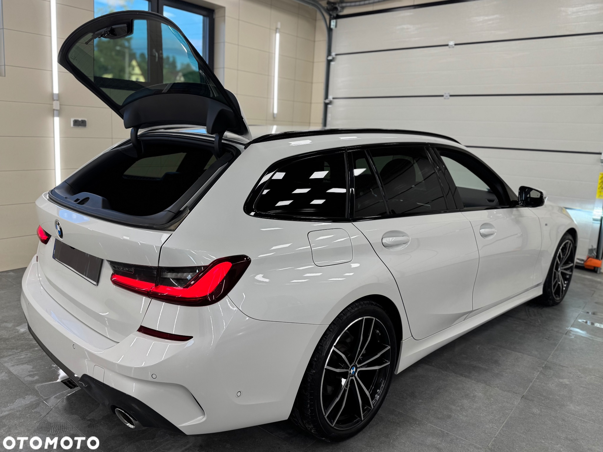 BMW Seria 3 320d xDrive M Sport sport - 24