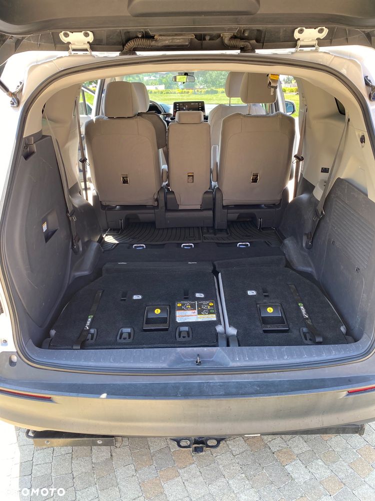 Toyota Sienna - 16