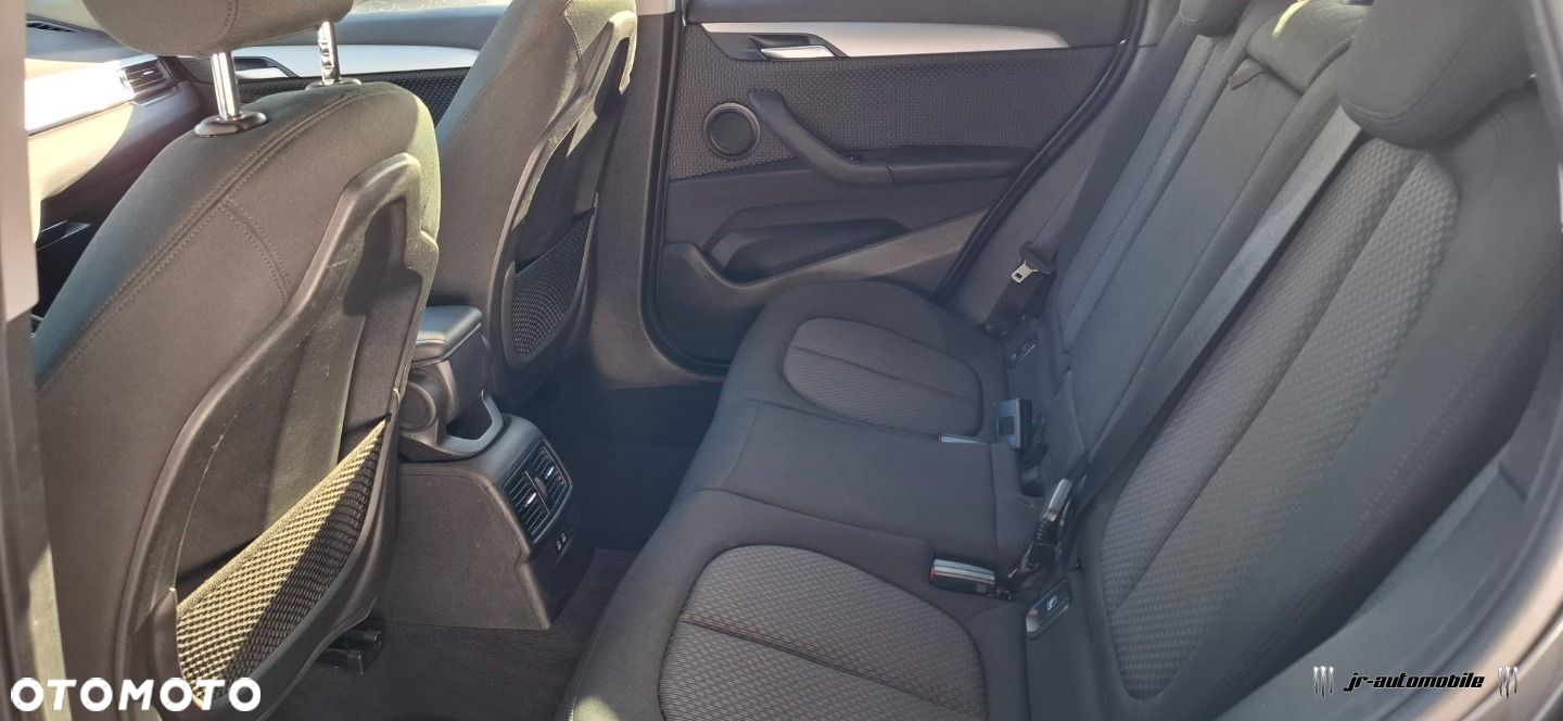BMW X1 sDrive18d Advantage - 12