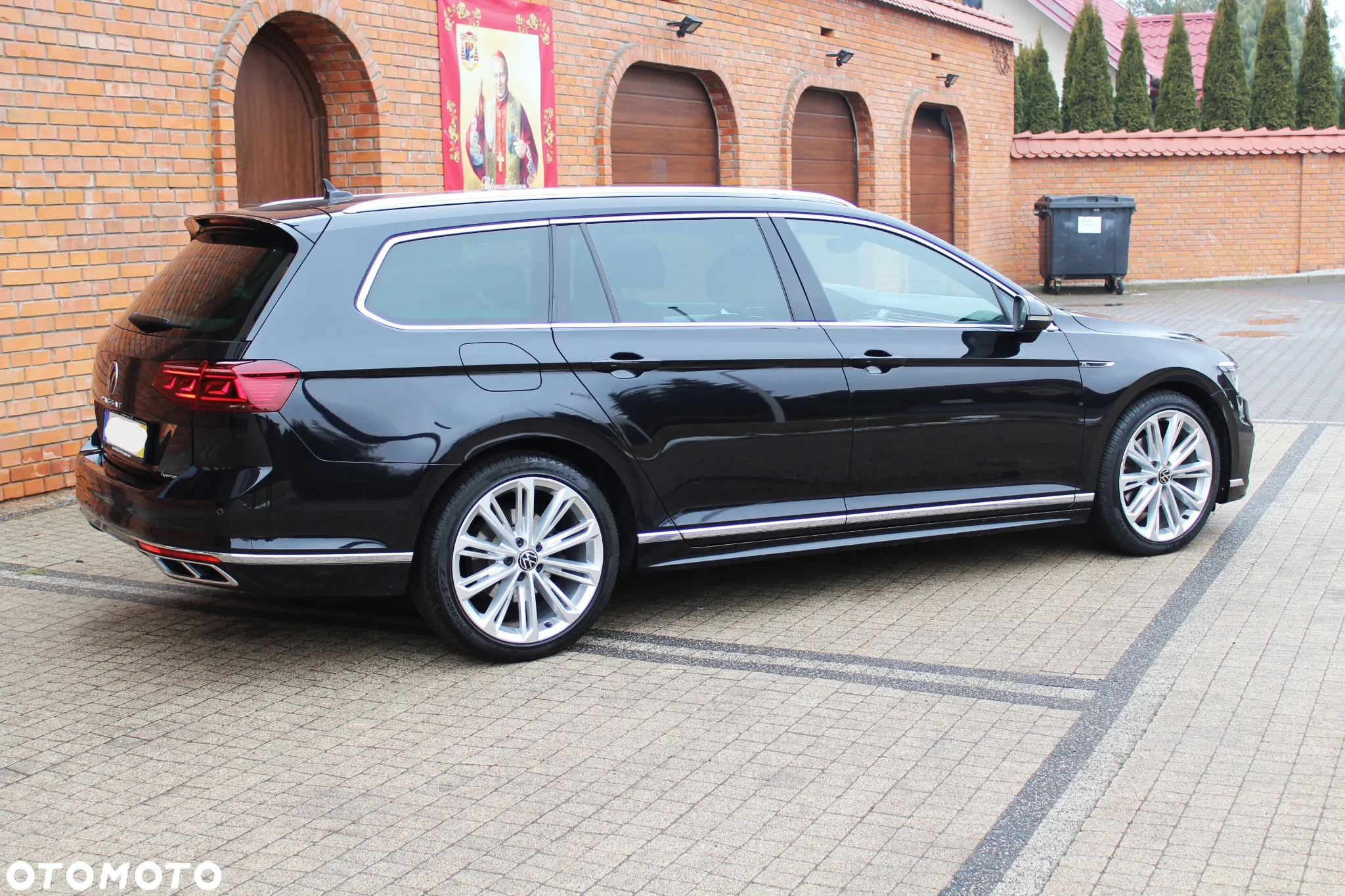 Volkswagen Passat Variant 2.0 TDI SCR DSG 4Motion Business - 5