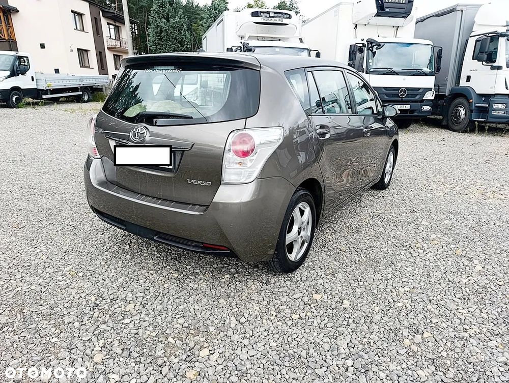 Toyota Verso 1.6 Sprint EU6 - 6