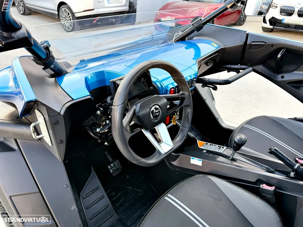 CF Moto Z Force - 12