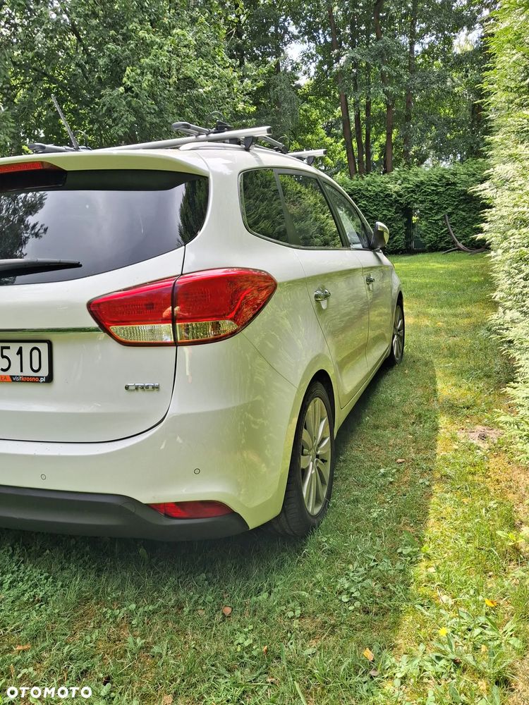 Kia Carens - 6