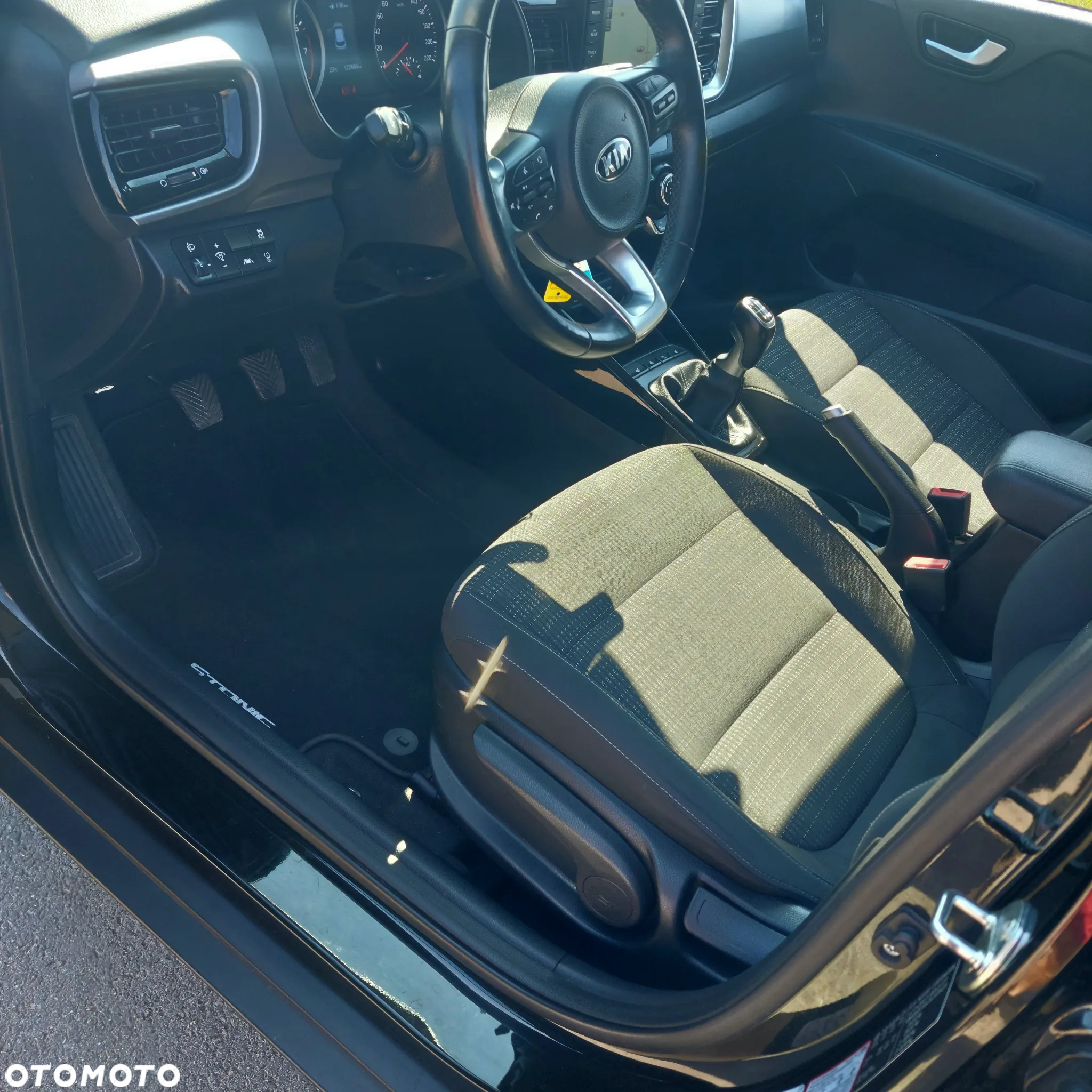 Kia Stonic 1.4 L - 16