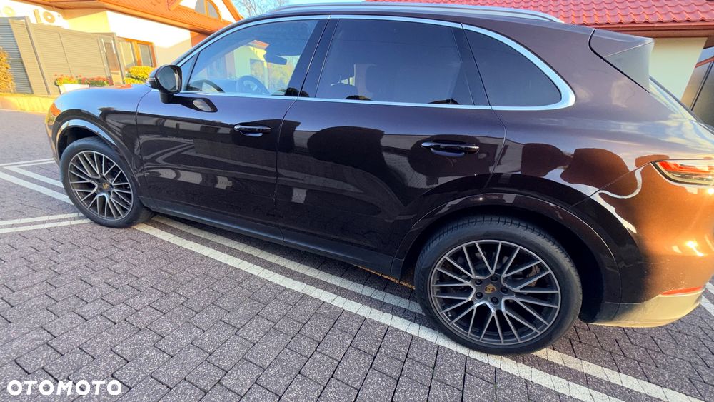 Porsche Cayenne - 6