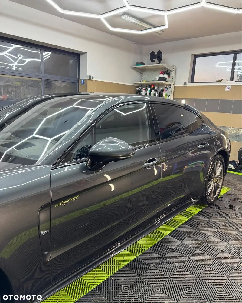 Porsche Panamera Turbo S Executive - 12