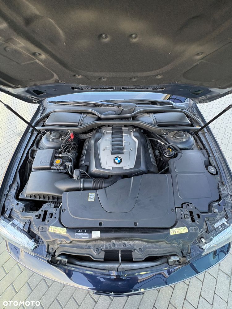 BMW Seria 7 740i - 14