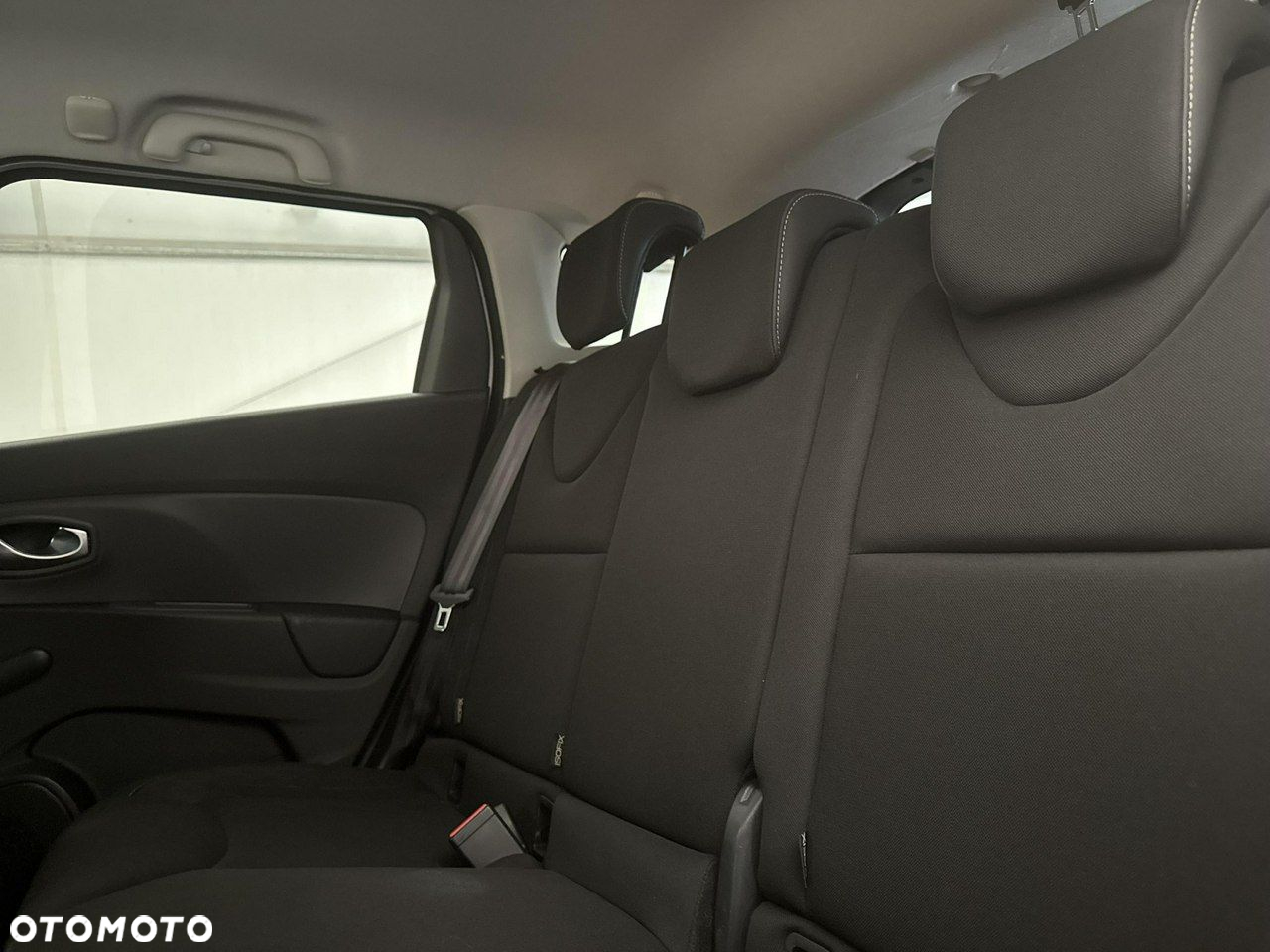 Renault Clio - 18