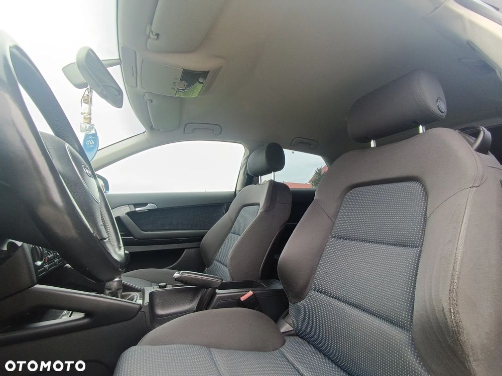 Audi A3 3-drzwiowe 1.6 Attraction - 19